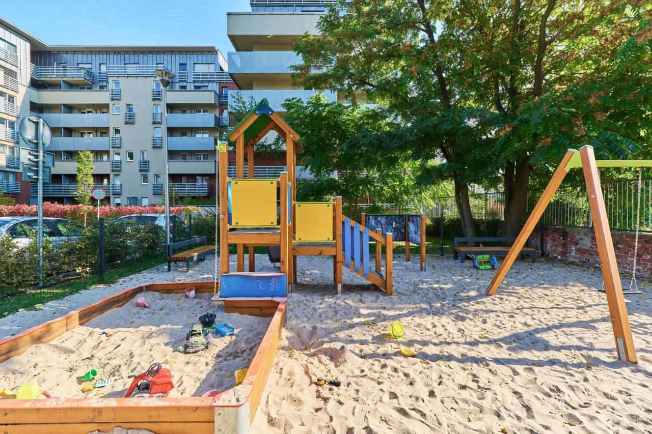 Nowa Teczowa Apartments Promenada Staromiejska By Noclegi Renters Breslau Exterior foto