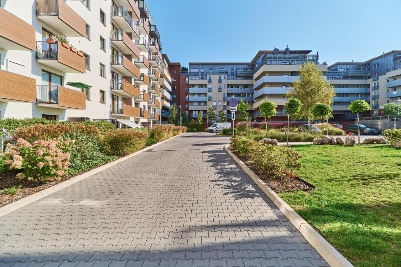Nowa Teczowa Apartments Promenada Staromiejska By Noclegi Renters Breslau Exterior foto